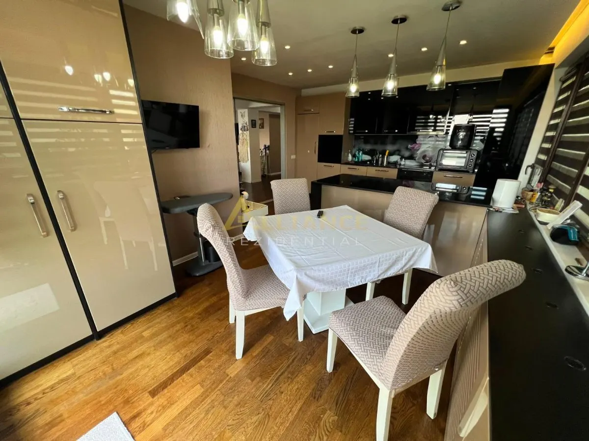 {245 MP} Penthouse cu 4 camere - 2 bai | Metalurgiei - foto 10