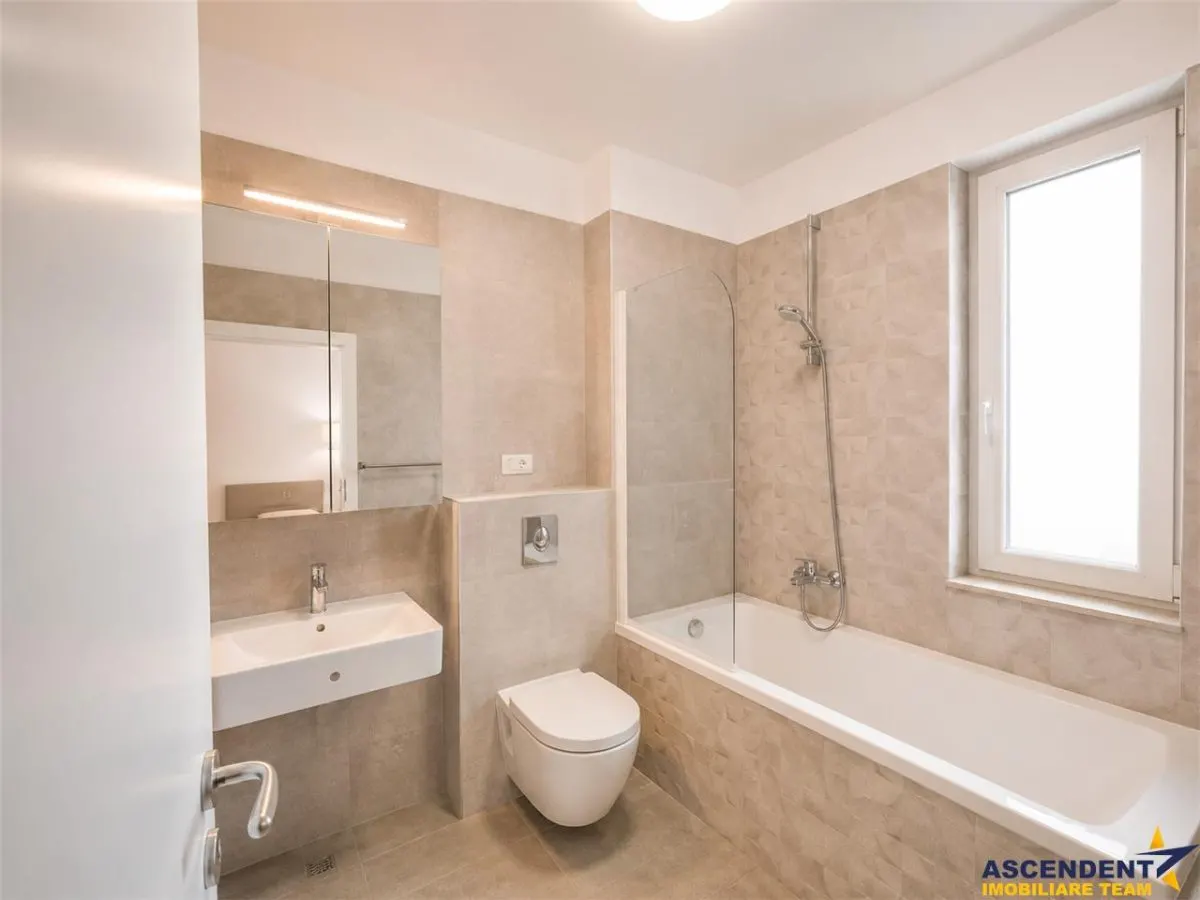 Imobil ultim nivel, Urban Phenta, 3 camere, terasa, parcare subterana, zona Mall Coresi - foto 11