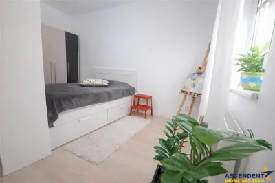 Casa situata central, cu un echilibru remarcabil intre traditie si design contemporan â€“ Brasov - foto 6