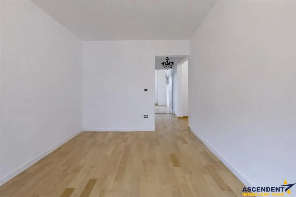 Central, decomandat, calibrat estetic, smart lock, areal apreciat, Brasov - foto 7