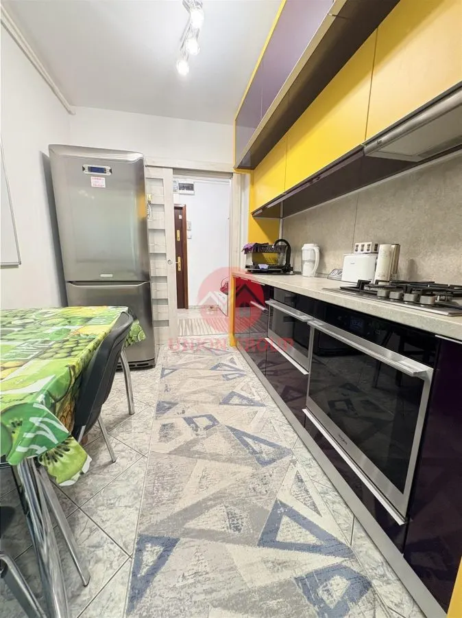 Apartament 3 Camere Decomandat cu Loc de Parcare și Boxa Tomis Nord - foto 13