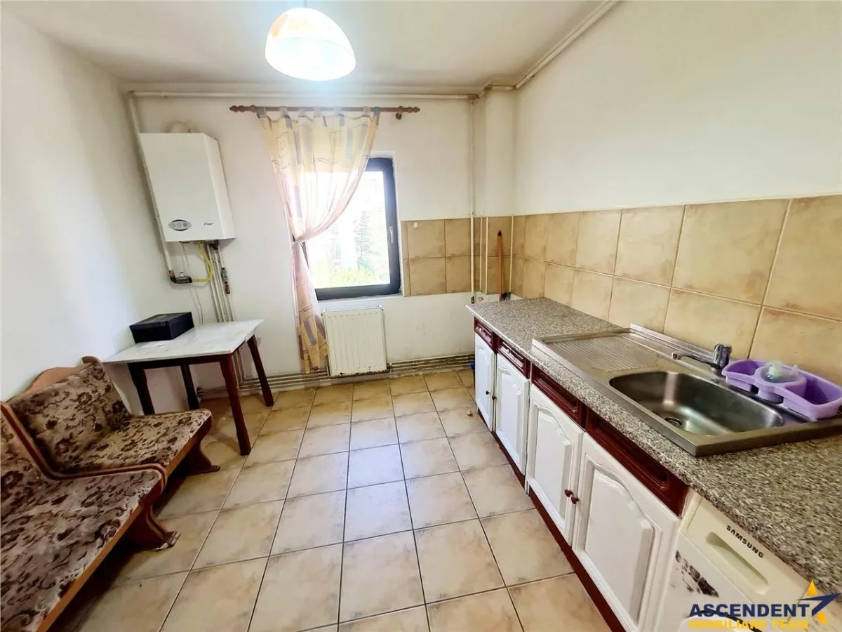 Decomandat, balcon, boxa, spatii verzi, cadru linistit, oportunitate personalizare - foto 12