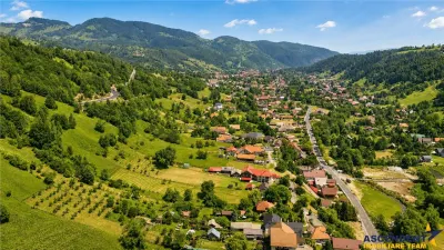 View superb:intravilan,constructie rezidenta/hotel,2.327 mp,Moieciu de Jos, Bran - Brasov