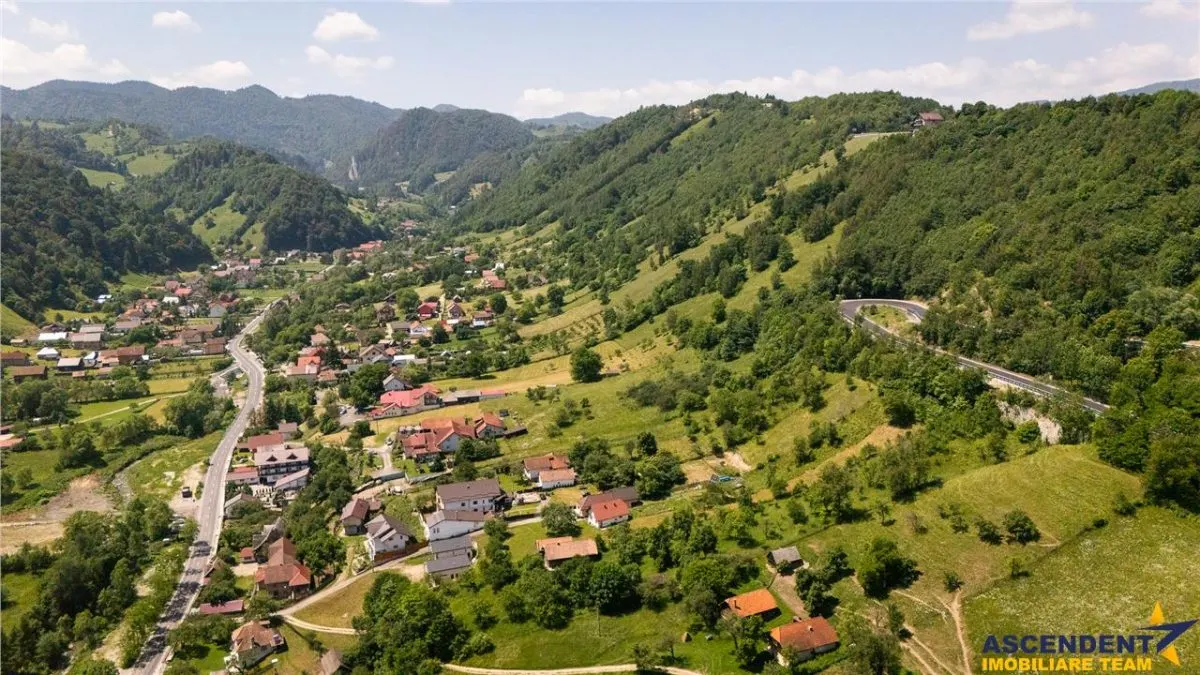 View superb:intravilan,constructie rezidenta/hotel,2.327 mp,Moieciu de Jos, Bran - foto 14