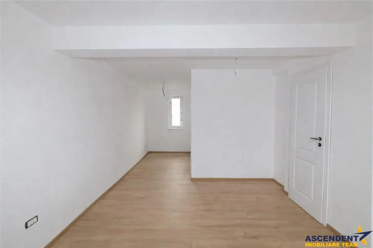Vila calitativa, luminoasa linie, incalzire pardoseala, utilitati, Sanpetru, Brasov - foto 10
