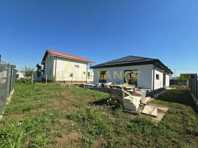 CASA COMUNA BERCENI - GATA DE MUTAT - COMISION 0% - Berceni