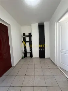 Apartament 2 camere renovat | Bloc anvelopat | Etaj 10/10 cu lift - foto 11