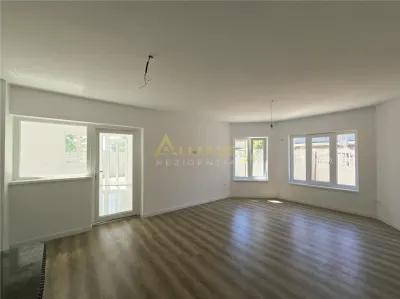 Casa individuala- 6 camere - 4 bai- 3 dressinguri-100m de autobuz - foto 4