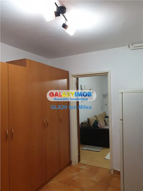 Vanzare garsoniera  decomandata  Obor  langa metrou! - foto 6