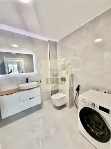 Penthouse de lux 84 mpu cu 3 camere 2 bai terasa 2 parcari - foto 10