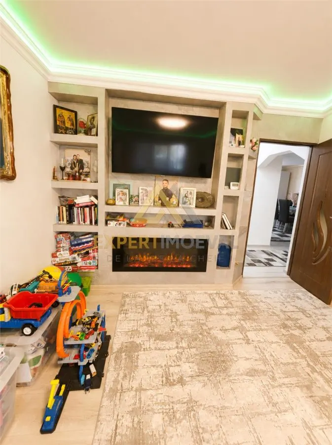 Apartament 3 camere parter inalt 64 mp utili Regele Ferdinand 105 - foto 1
