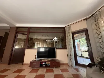Vila de vanzare  plus  teren 500 Trapezului - Bucuresti