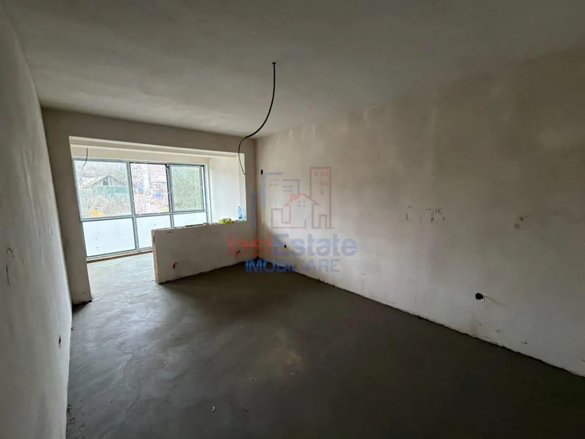 Apartament cu 3 camere, Hlincea, etajul 1 - 76.79mp + 6.07mp - foto 9