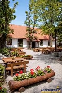 Complex Gastronomic:Afacere la cheie, Restaurant traditional secuiesc+terasa evenimente+carmangerie+ magazin+A - foto 16