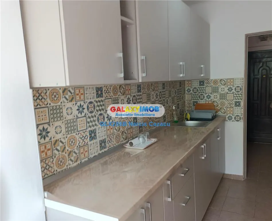 Doamna Ghica strada Cremenita etaj 3 inchiriere garsoniera mobilata - foto 2