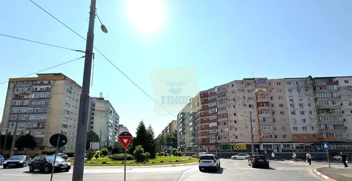 Spatiu comercial 115 mpu cu vitrina pretabil afacere Mihai Viteazu - foto 1