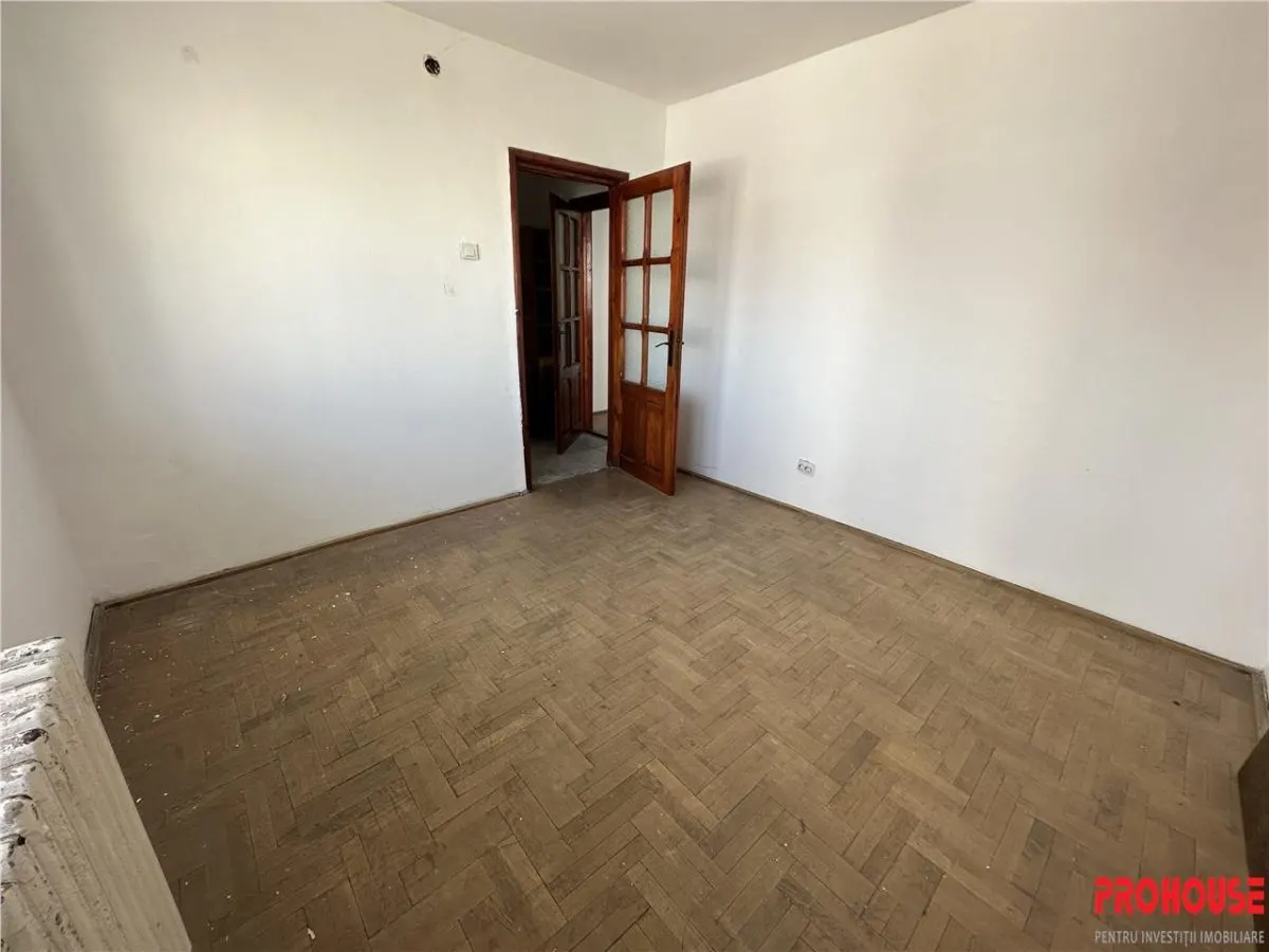 Pictor Aman, 2 camere, etaj 1, de renovat! - foto 6