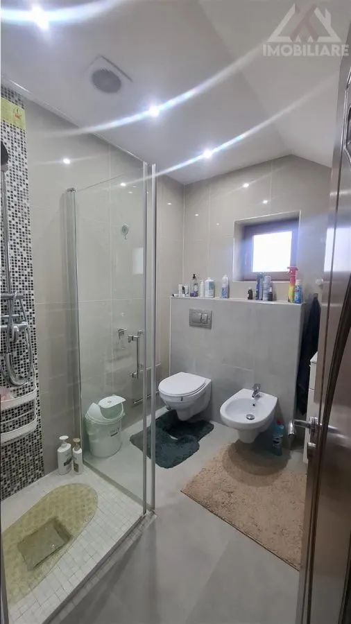 Casa Iasi Manta Rosie | 4 dormitoare | S.u. 165 mp | Panouri fotov | Garaj | Semineu - foto 8