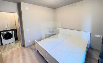Apartament etajul 1 cu 3 camere 2 bai 2 balcoane zona centrala - foto 3