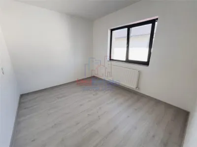 Casa cu 4 camere 2 bai mobilata și utilata Miroslava - Horpaz - foto 5