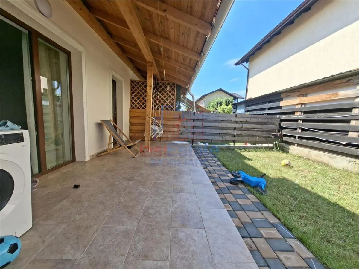 Casa cu 4 camere 2 bai mobilata și utilata zona Miroslava - foto 11