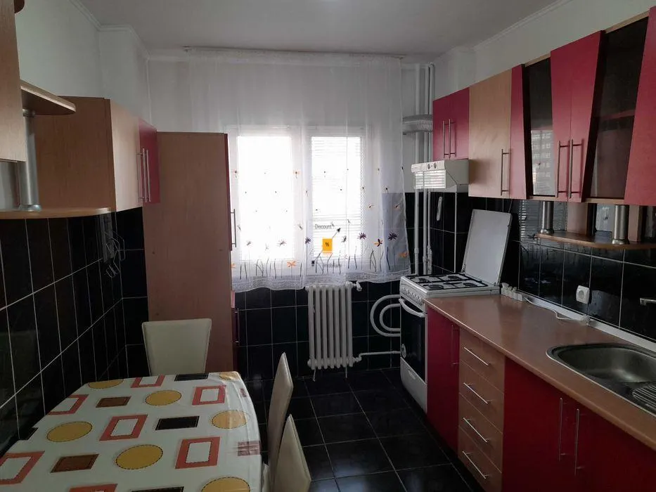 Inchiriere apartament  2 camere zona Mihai Viteazul - foto 6