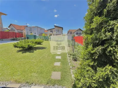 Teren intravilan intre case cu utilitati si filigorie Sala Sporturilor - foto 3