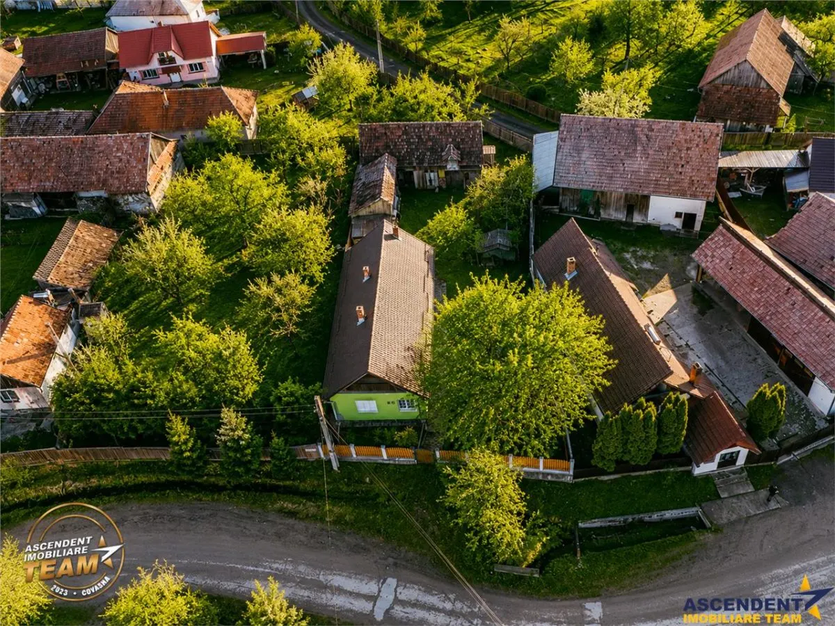 Casa de locuit in Martanus cu 660mp teren roditor,  Covasna - foto 16