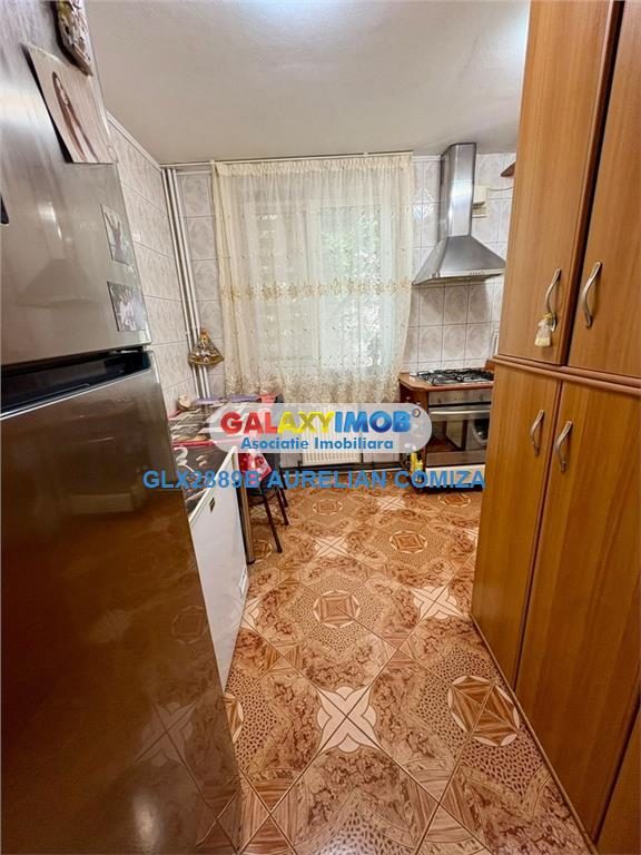 Vanzare apartament 4 camere decomandat Brancoveanu etaj 2/4 - Bucuresti