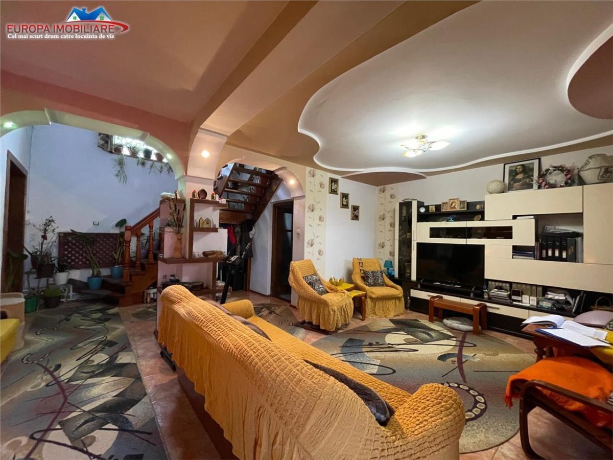 Vila  de vanzare zona ultracentrala Tulcea - 