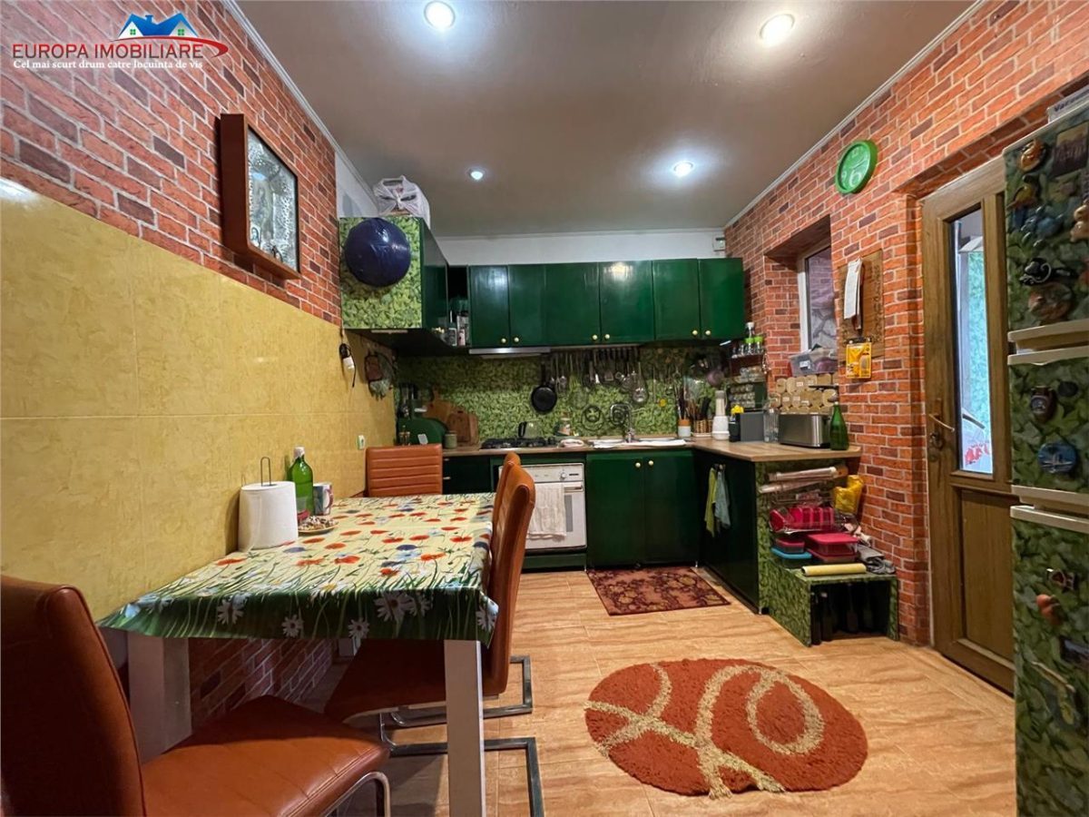 Vila  de vanzare zona ultracentrala Tulcea - foto 14