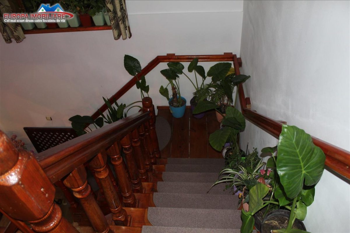 Vila  de vanzare zona ultracentrala Tulcea - foto 21