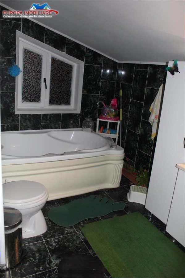 Vila  de vanzare zona ultracentrala Tulcea - foto 25