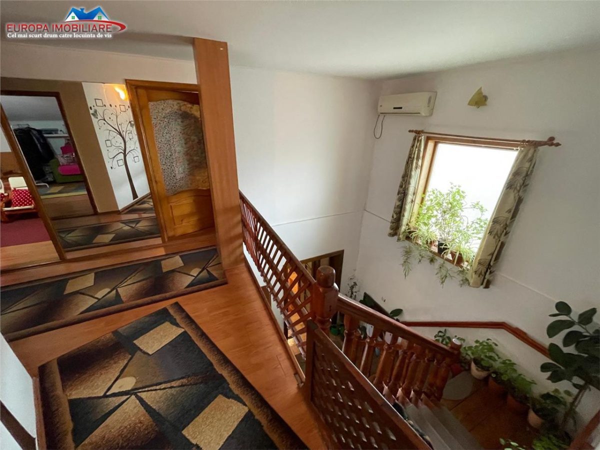 Vila  de vanzare zona ultracentrala Tulcea - foto 6