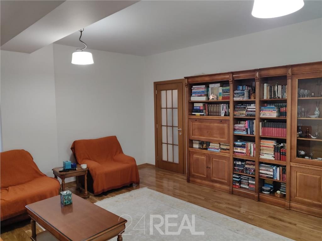 Vila de vanzare in zona Bucurestii Noi - Metrou Jiului - foto 18