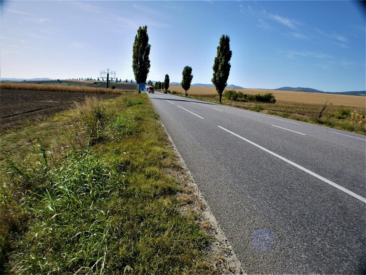 Teren iesire din Nicolae Balcescu, la 200ml de E85 Bacau - foto 2
