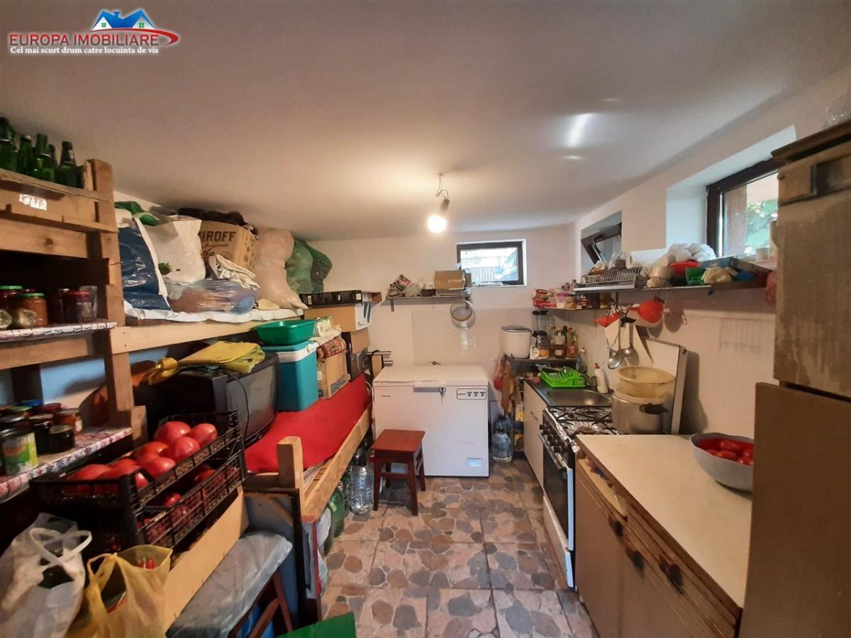Casa D+P+M de vanzare zona centrala Tulcea - foto 17