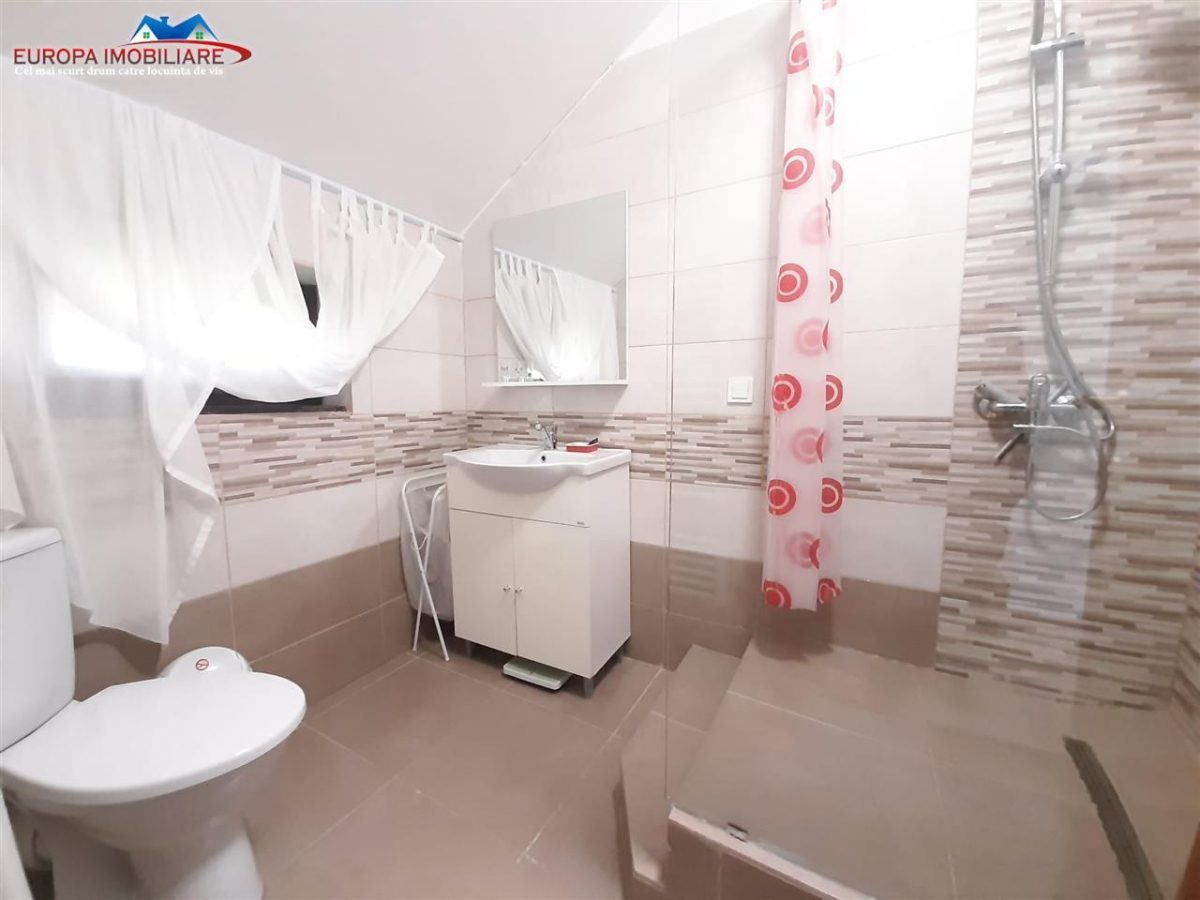 Casa D+P+M de vanzare zona centrala Tulcea - foto 7