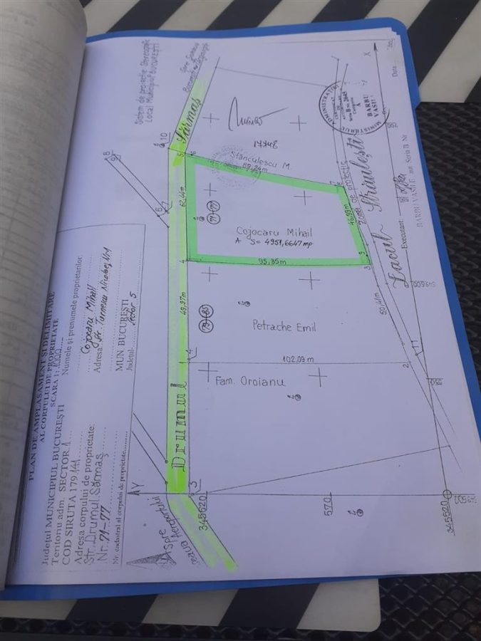 Teren intravilan de vanzare in Straulesti - 