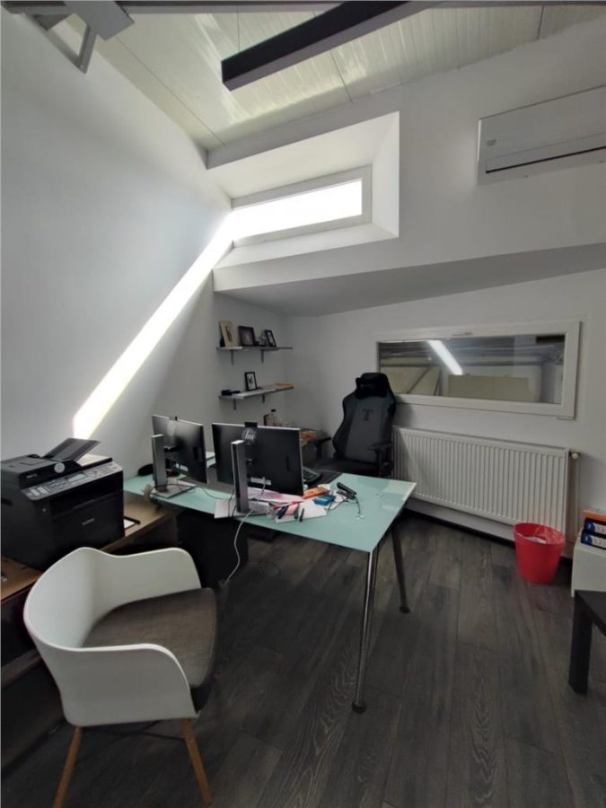 Hala 1600 mp,curte betonata 1300 mp, cu contract chirias 9500 e - foto 13