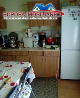 Casa cu 5 camere Zona Centrala - foto 4