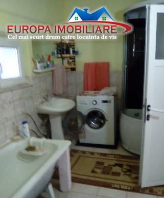 Casa cu 5 camere Zona Centrala - foto 5