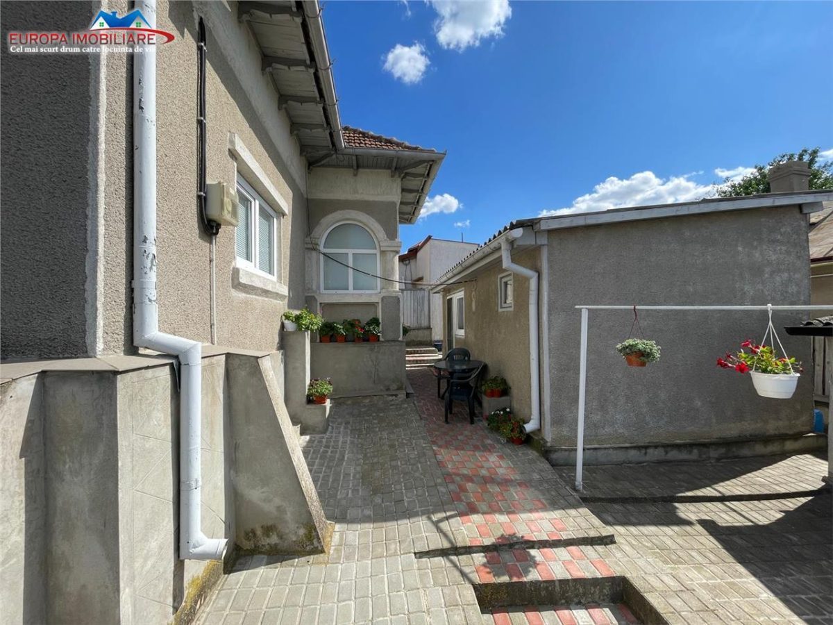 Casa de vanzare zona Alexandru cel Bun Tulcea - foto 2