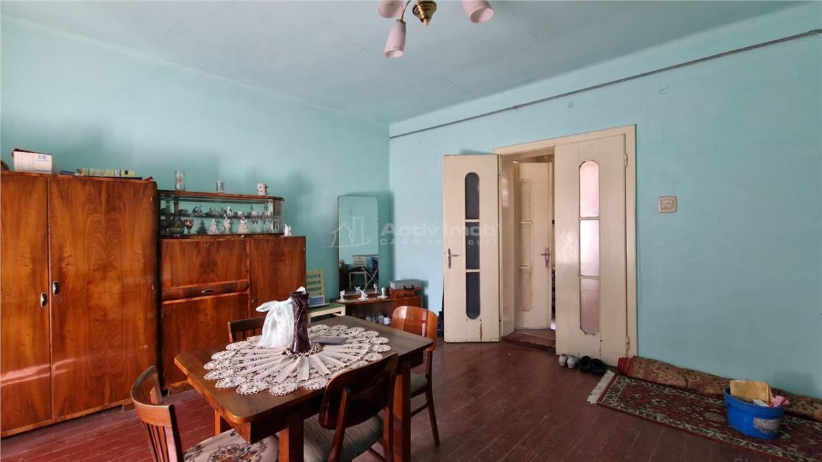 Resita Casa 5 Camere Zona Muncitoresc - foto 4