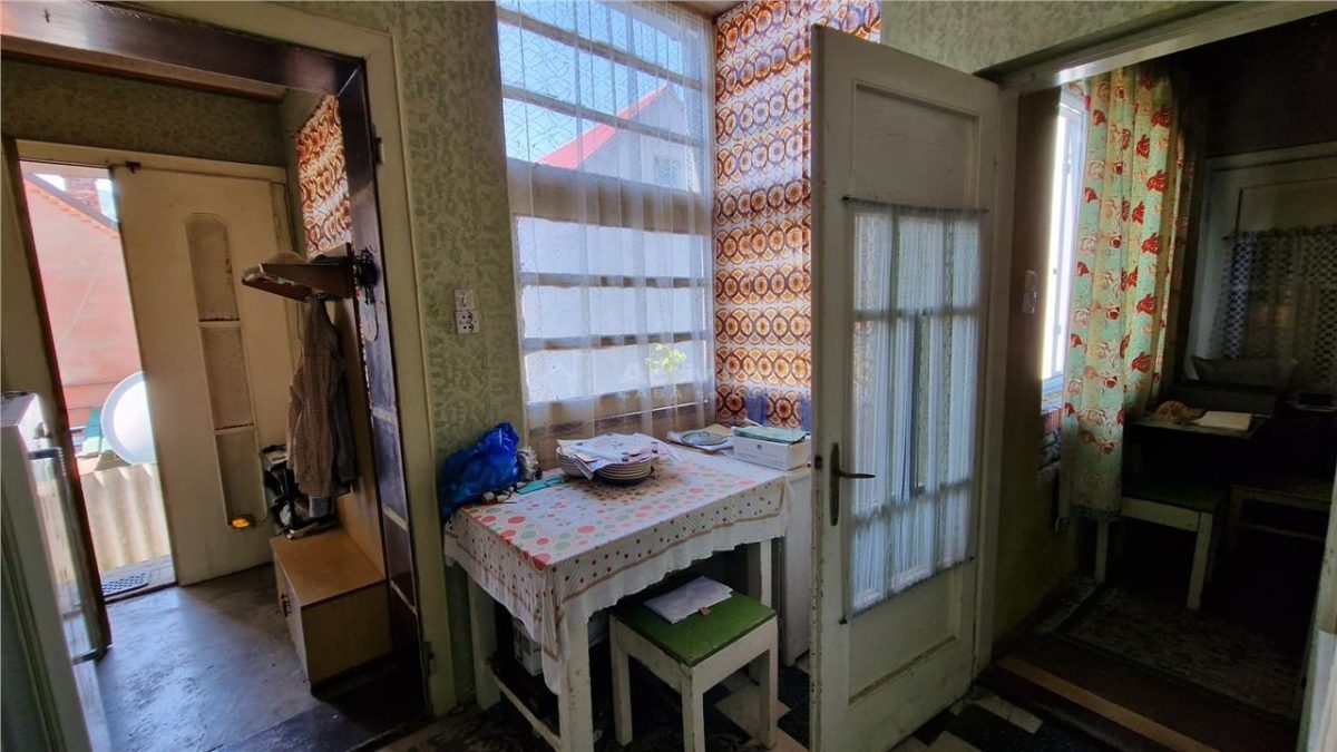 Resita Casa 5 Camere Zona Muncitoresc - foto 8