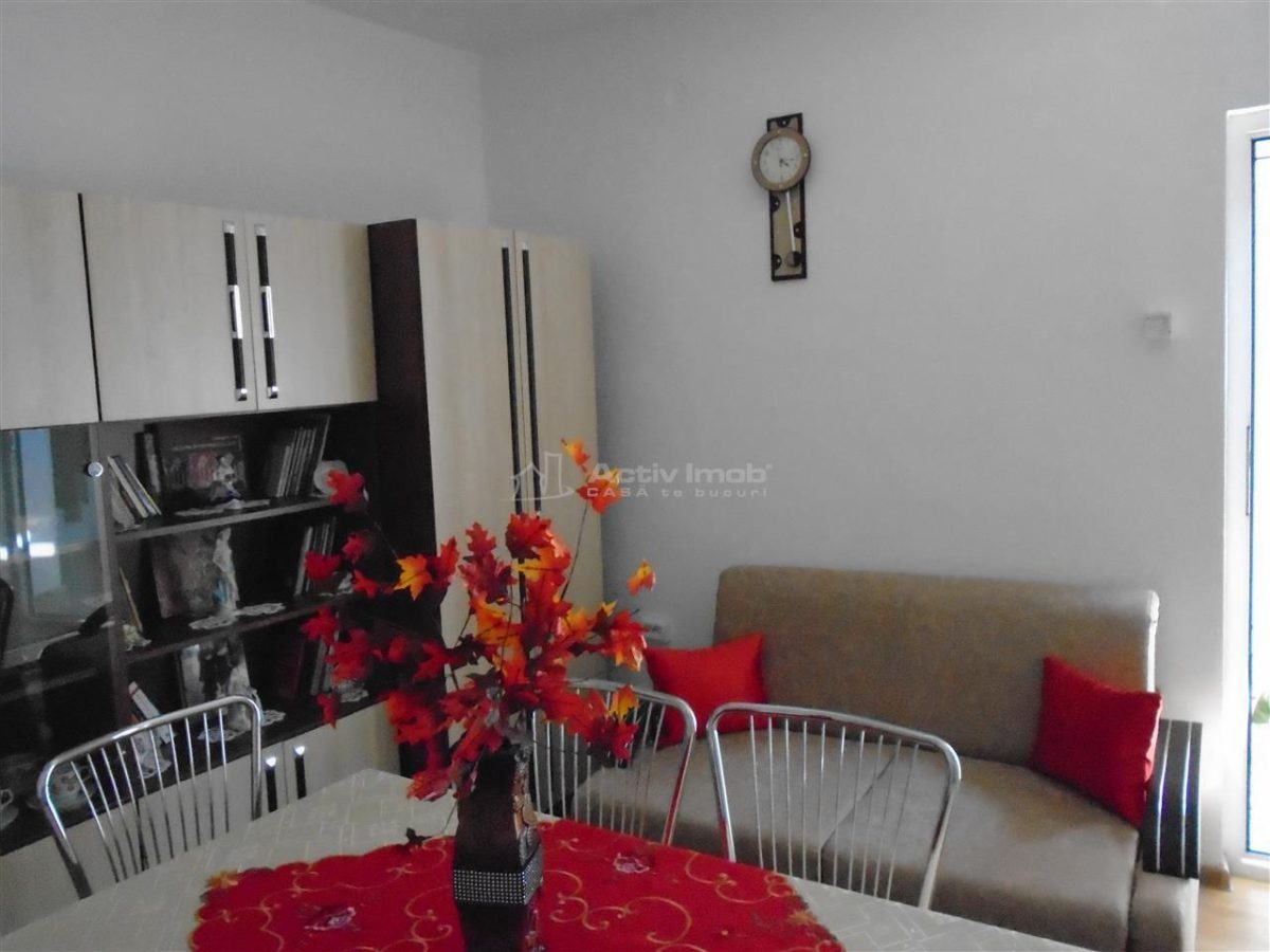 Resita Casa 7 Incaperi Parter,Etaj, Zero investitii - foto 16