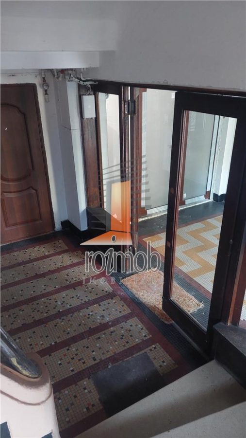 Apartament 2 camere, etajul 3/4, imobil cu lift, Kogalniceanu - Bucuresti