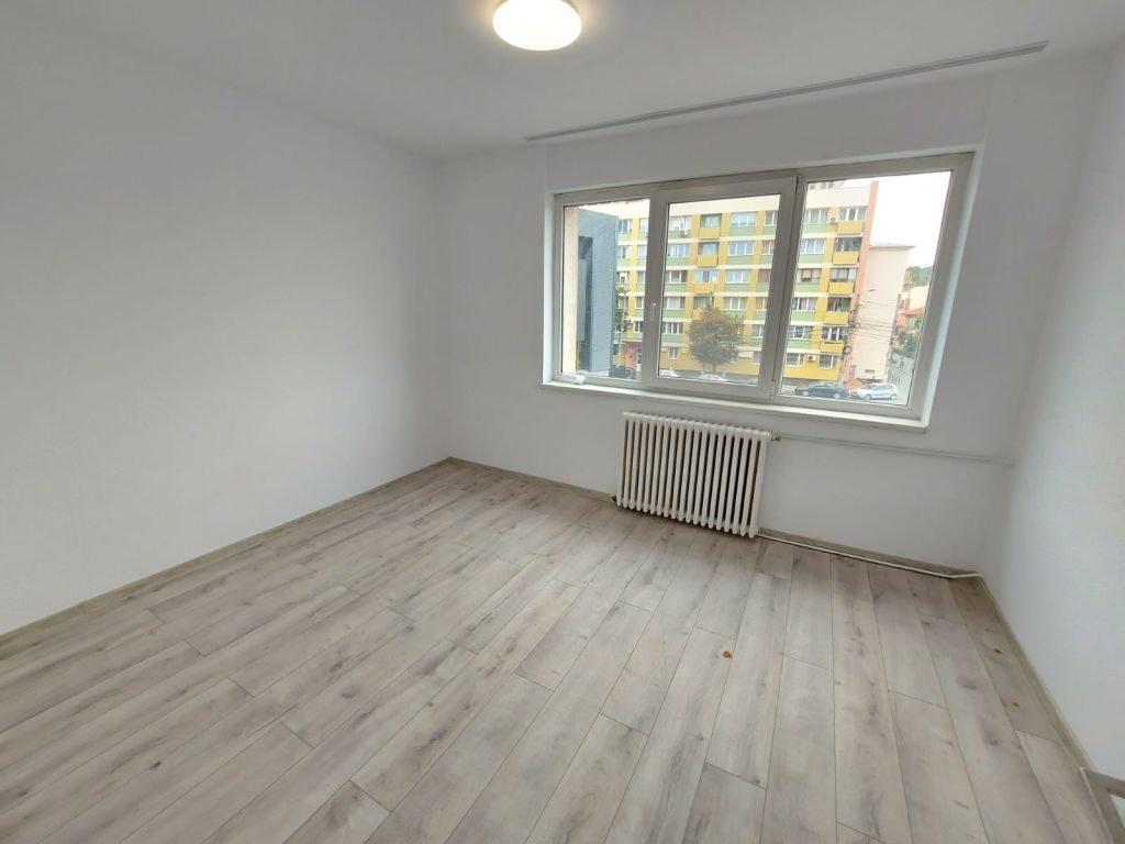 Inchiriere apartament 3 camere Centru Cluj-Napoca - foto 3