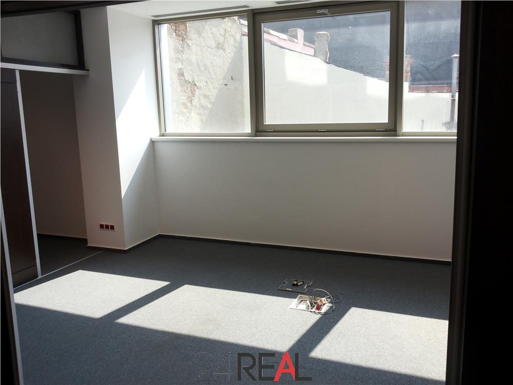 Vanzare cladire de birouri inchiriata integral - Yield 8% - foto 11