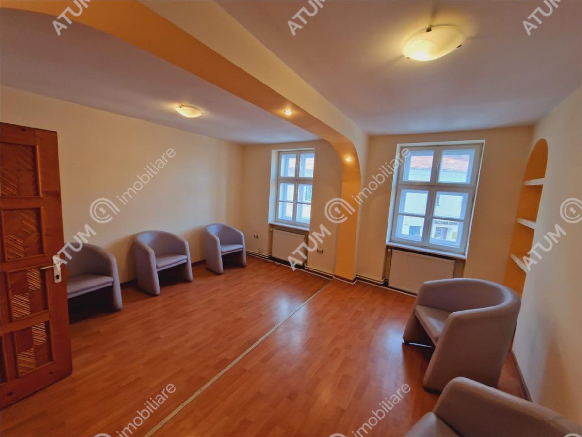Spatiu pentru Birouri de inchiriat in Centrul Istoric din Sibiu - foto 3